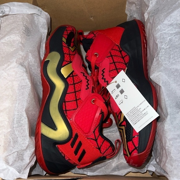 Adidas Donovan Mitchell D.O.N Issue #3 Spiderman GS Unreleased Youth Sz 5 - Picture 1 of 5